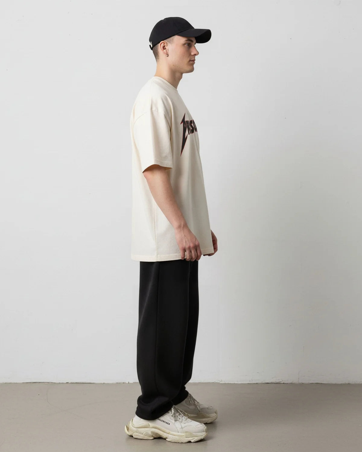 Off white oversized rock t-shirt