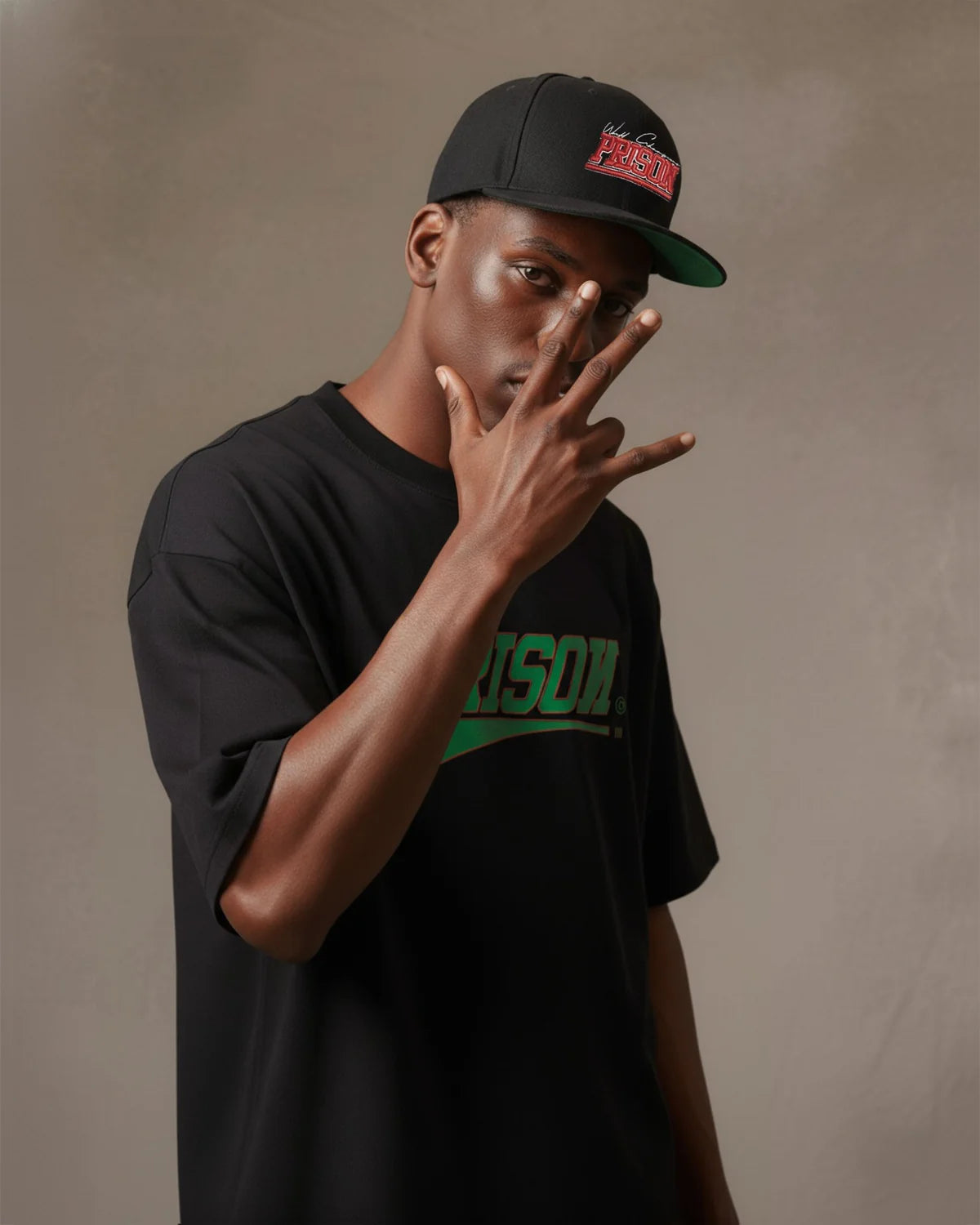 Black streetwear box logo t-shirt