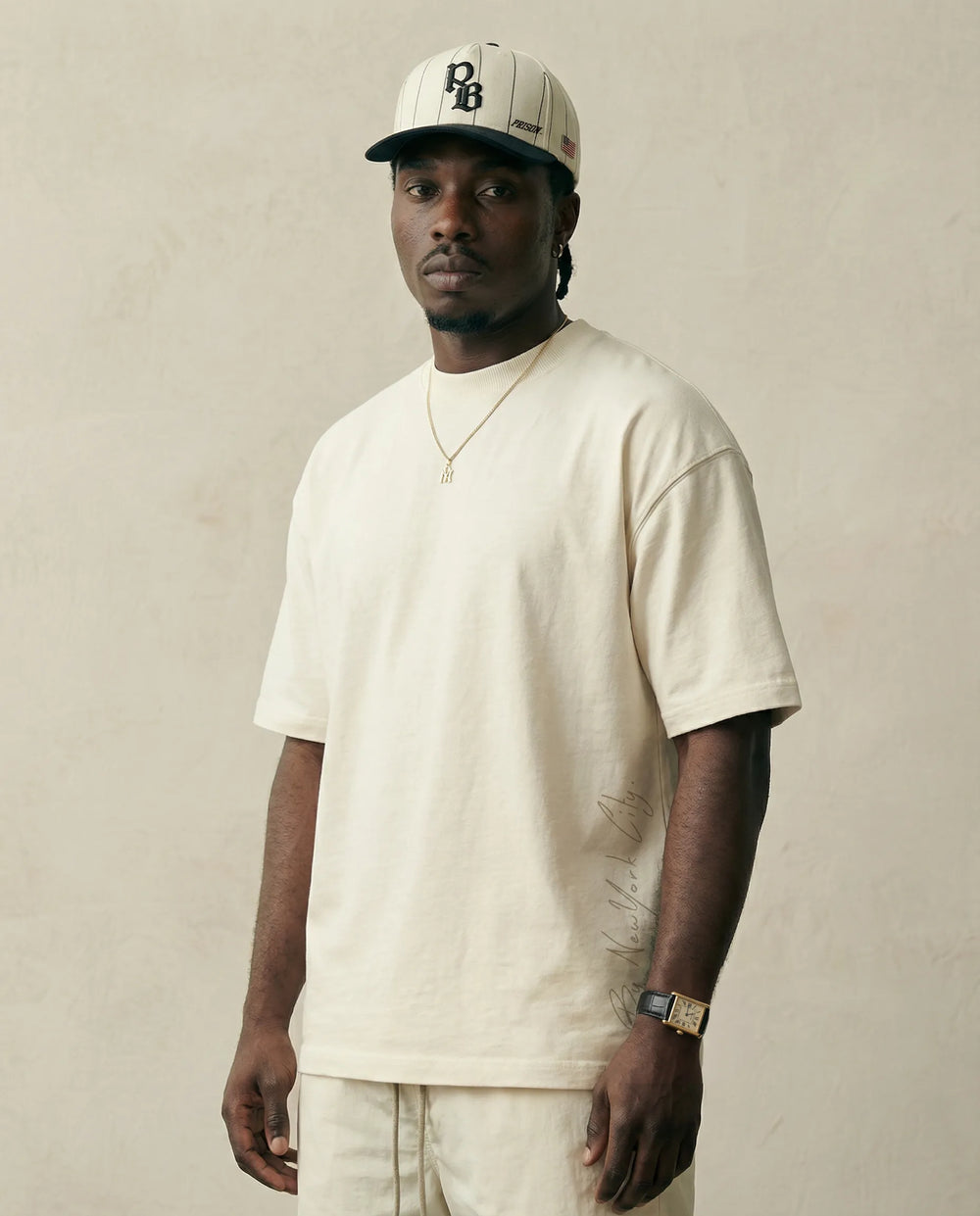 Oversized minimalist graphic tee tshirt