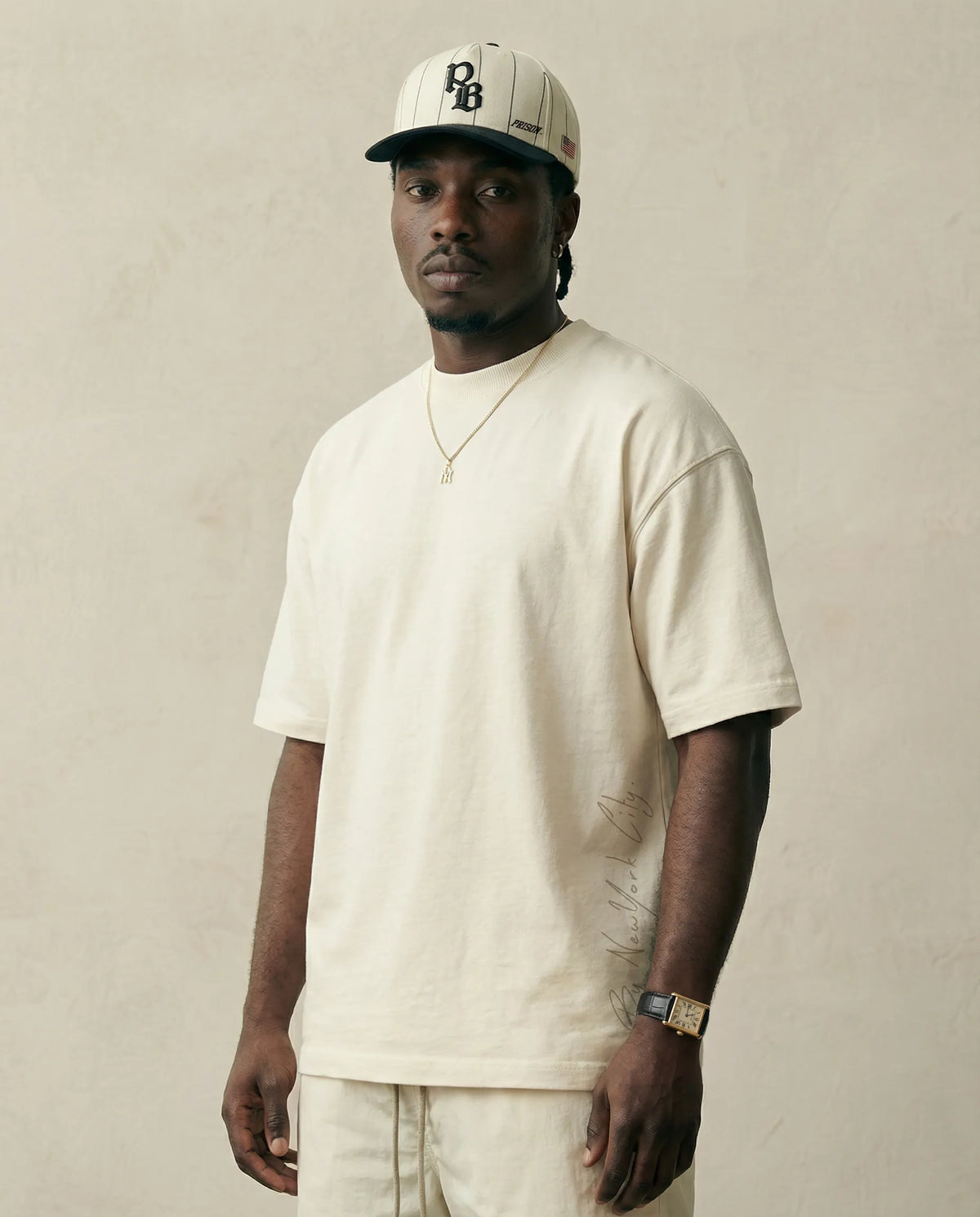 Oversized minimalist graphic tee tshirt