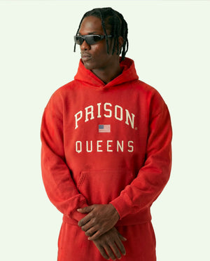 Hoodie Essentials Queens Varsity Red